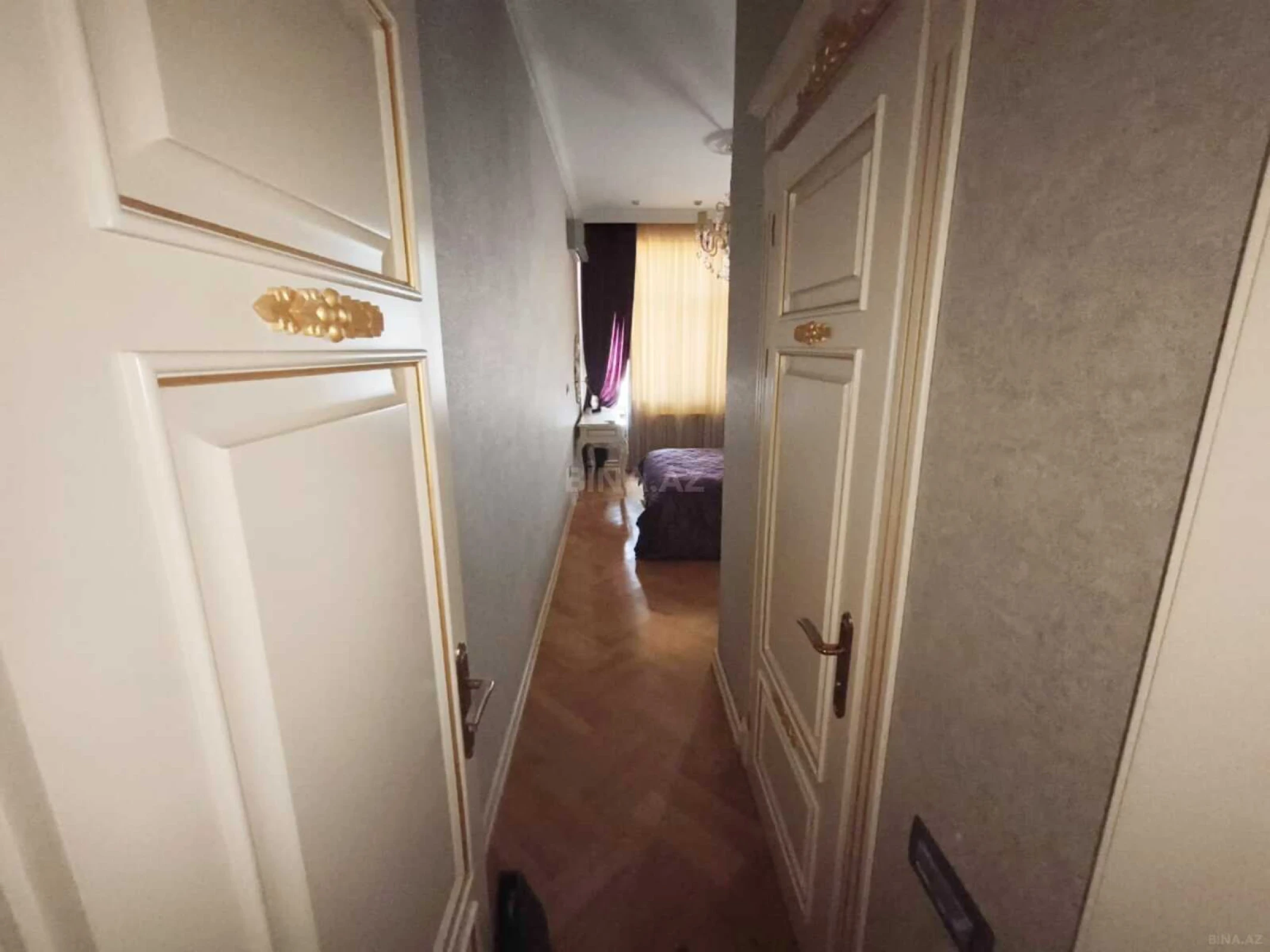 Kirayə verilir 5 otaqlı mənzil 221 m²