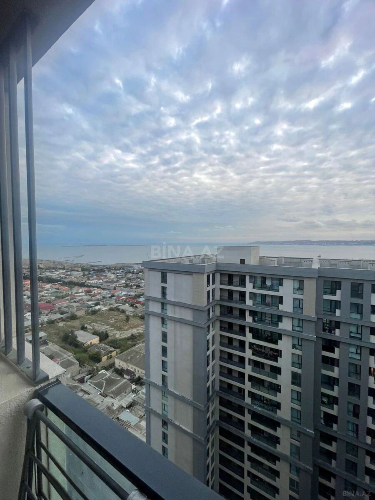 Satılır 2 otaqlı mənzil 55 m²