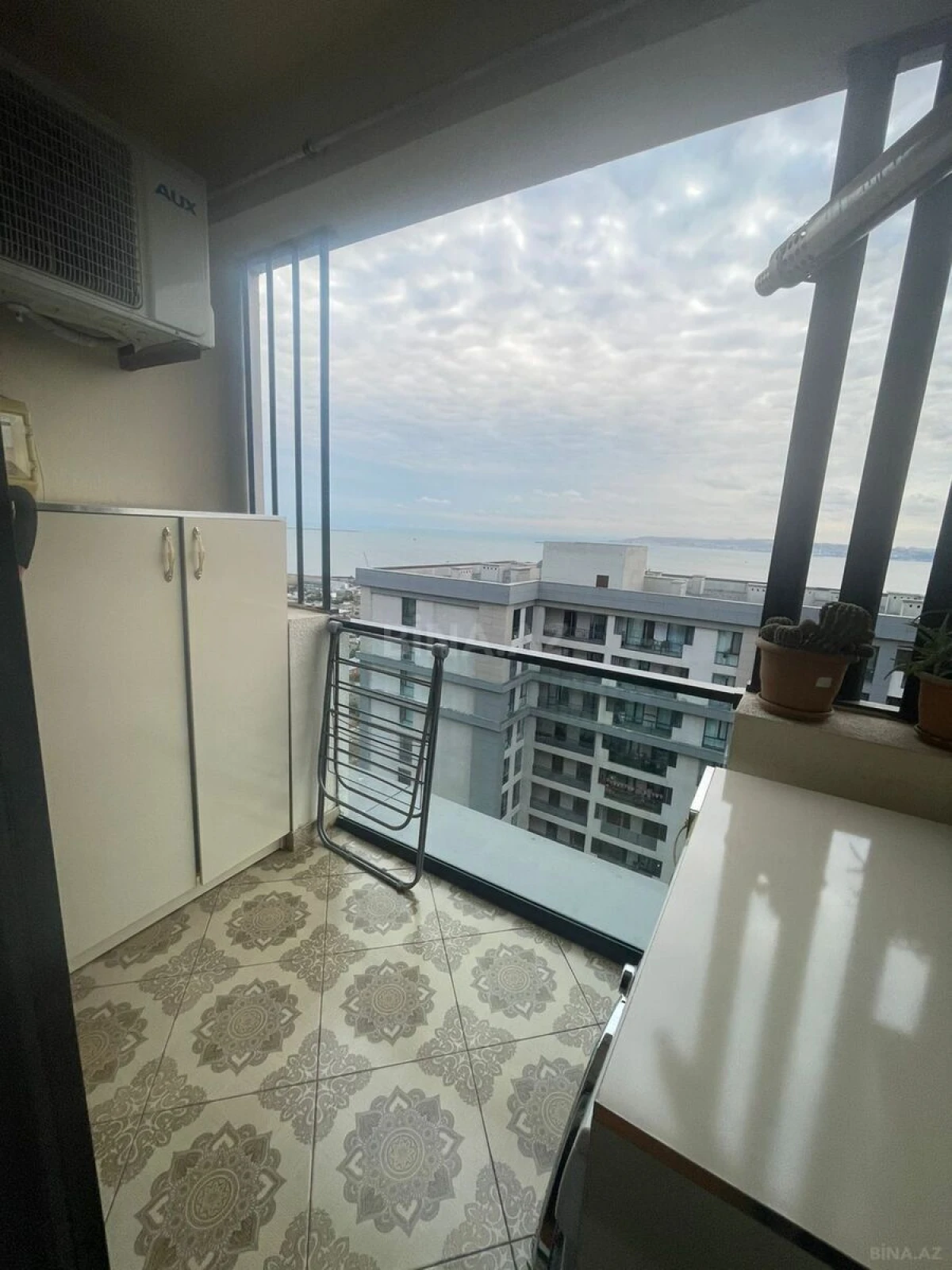 Satılır 2 otaqlı mənzil 55 m²