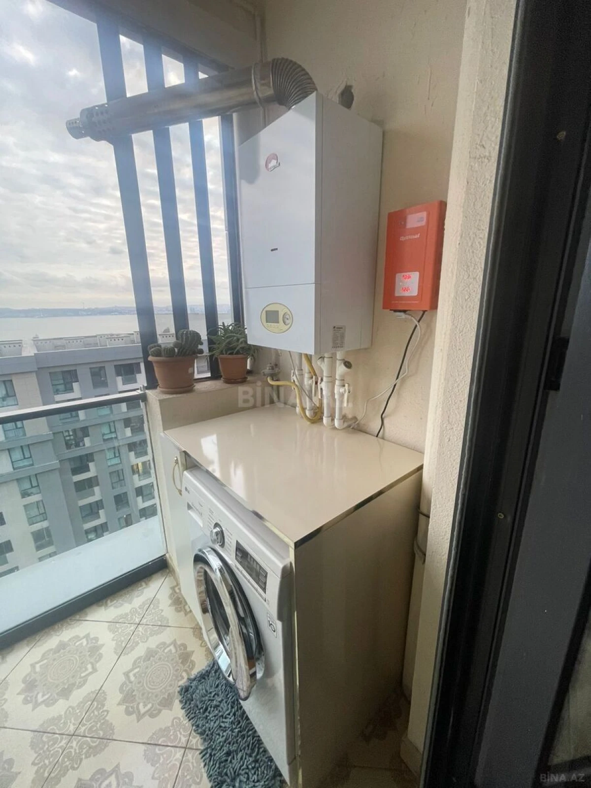 Satılır 2 otaqlı mənzil 55 m²