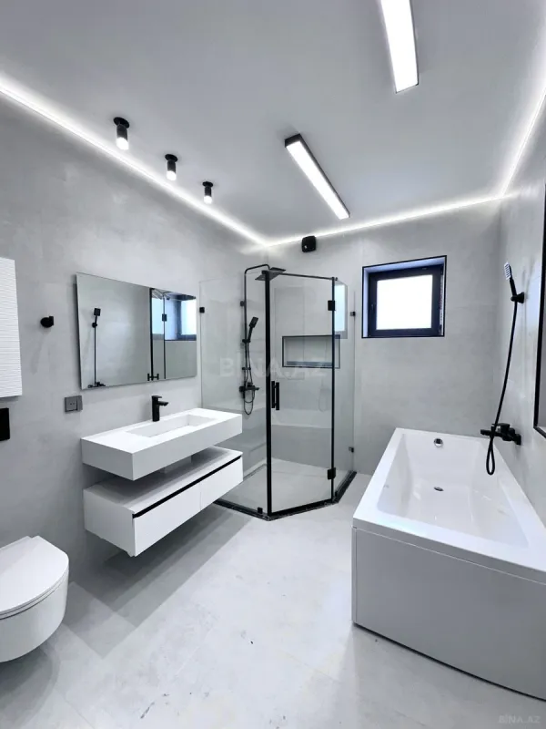 Satılır 6 otaqlı həyət evi 350 m²