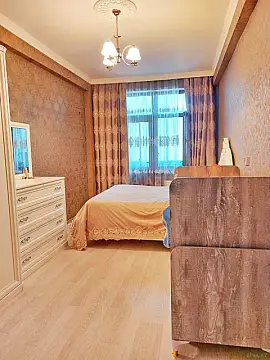 Satılır 2 otaqlı mənzil 80 m² — Bakı, İnşaatçılar 2 otaq 80.00 m²