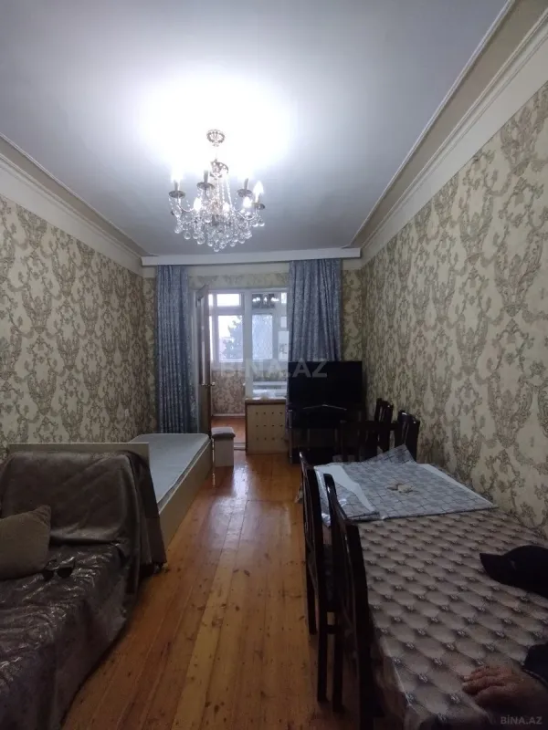 Kirayə verilir 2 otaqlı mənzil 65 m²