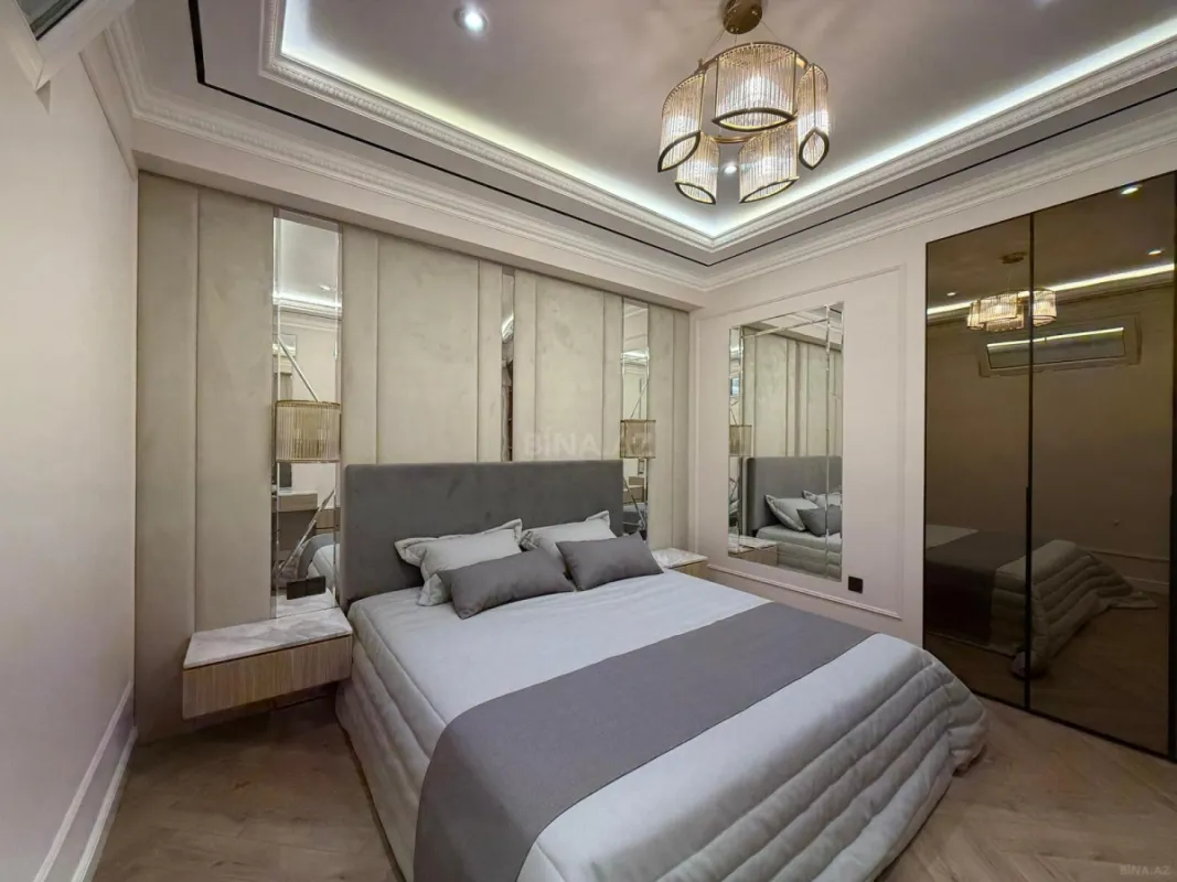 Satılır 4 otaqlı mənzil 167 m²