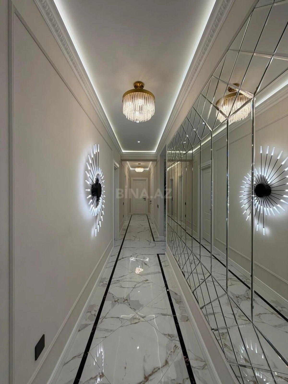 Satılır 4 otaqlı mənzil 167 m²