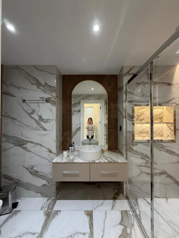 Satılır 4 otaqlı mənzil 167 m²