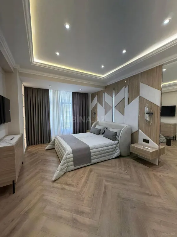 Satılır 4 otaqlı mənzil 167 m²