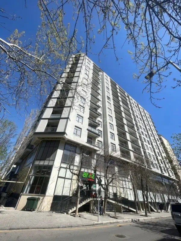 Satılır 2 otaqlı mənzil 80 m²