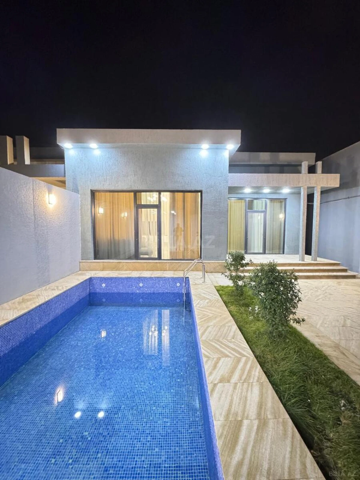 Satılır 4 otaqlı həyət evi 150 m²