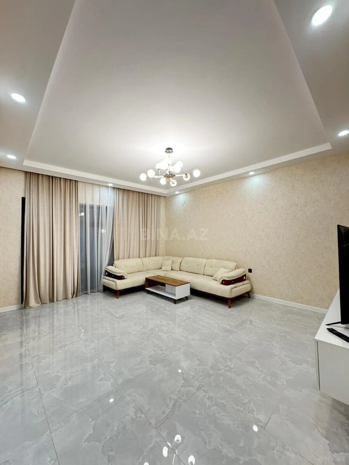 Satılır 4 otaqlı həyət evi 150 m²