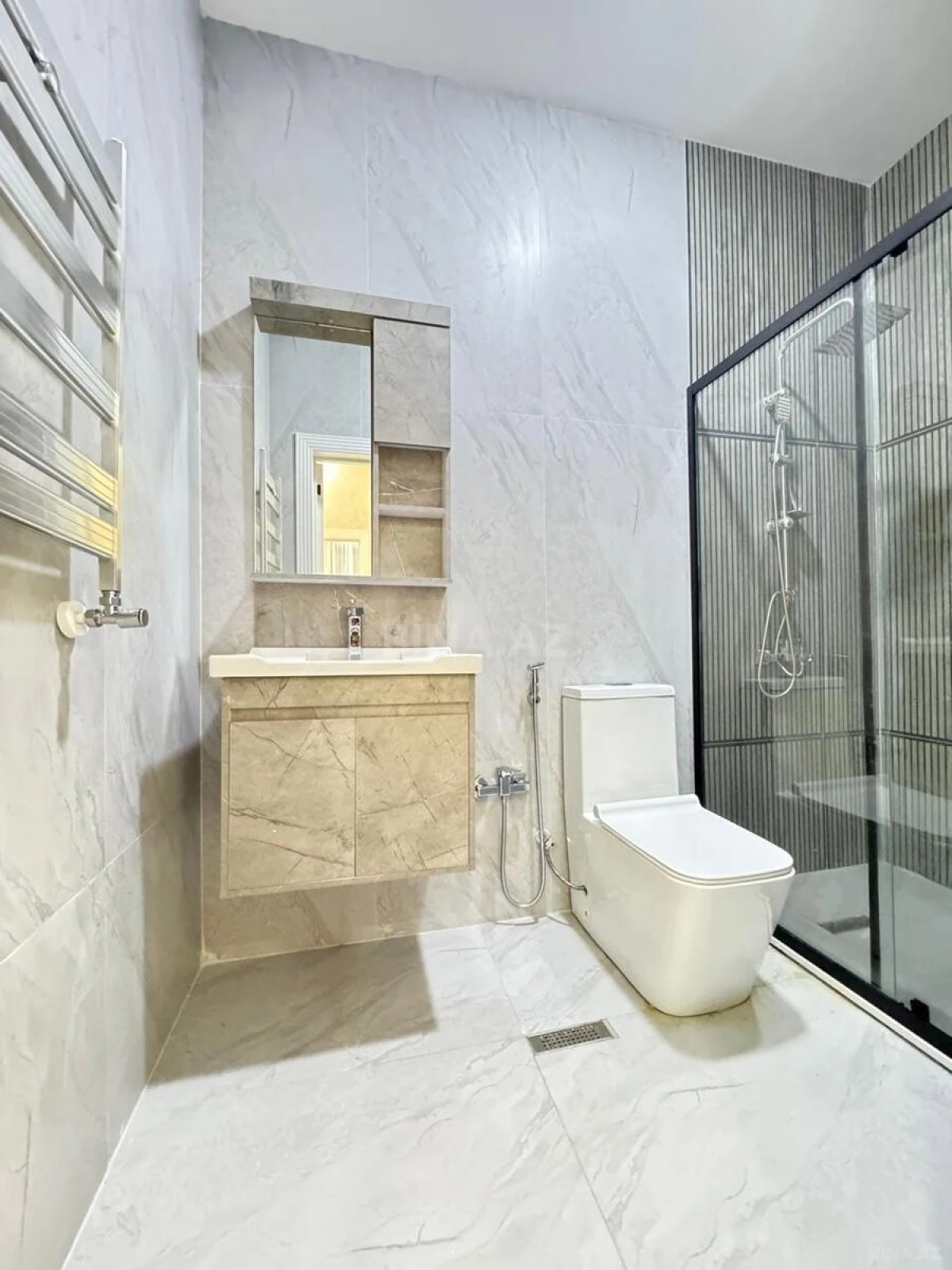 Satılır 4 otaqlı həyət evi 150 m²