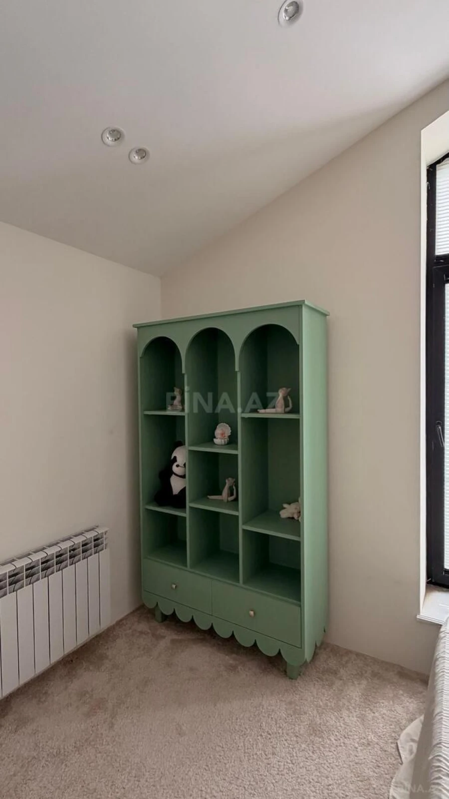 Satılır 4 otaqlı həyət evi 200 m²