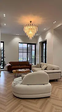 Satılır 4 otaqlı həyət evi 200 m²