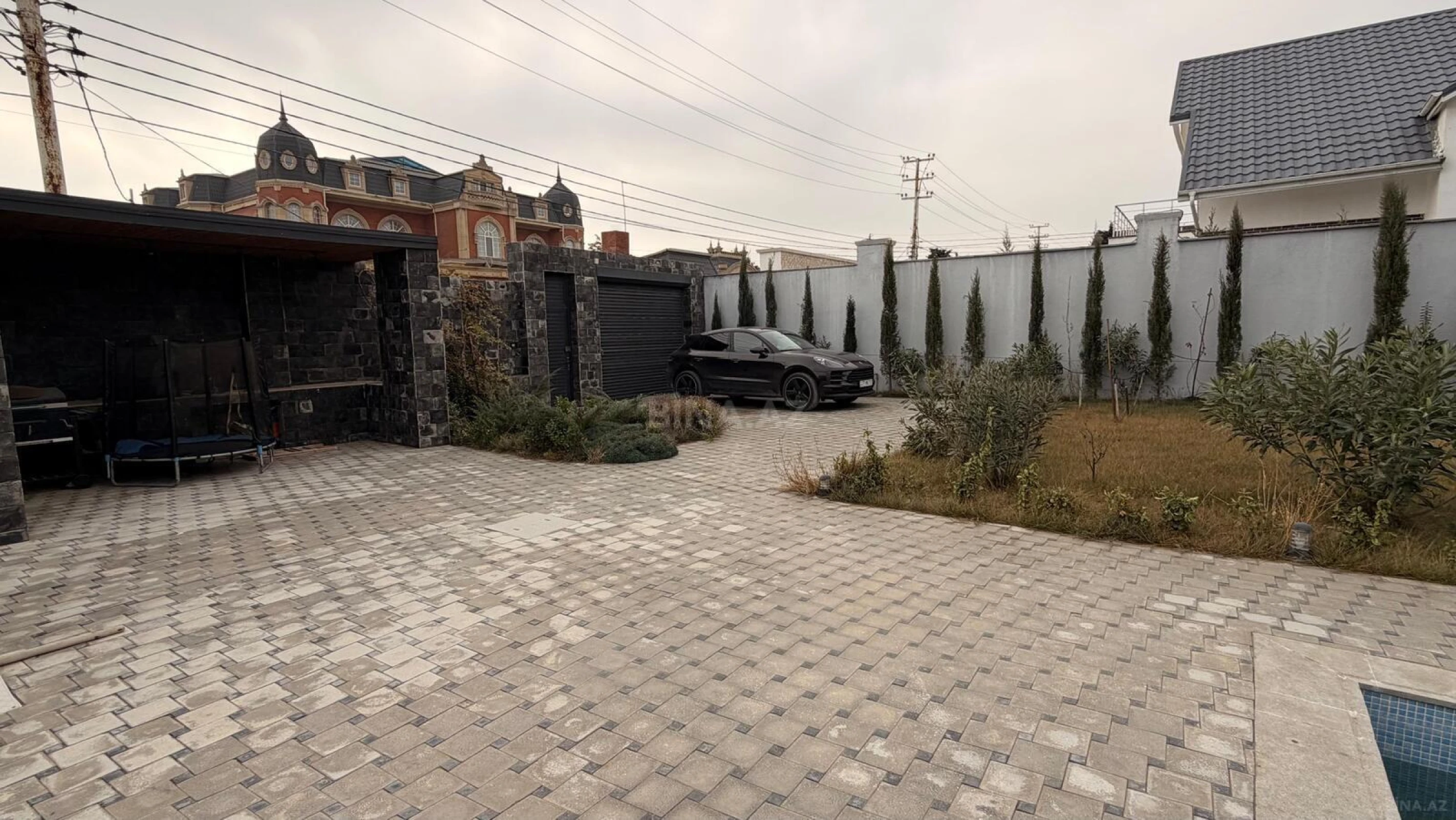 Satılır 4 otaqlı həyət evi 200 m²