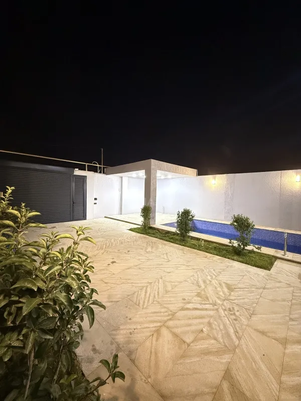 Satılır 4 otaqlı həyət evi 135 m²