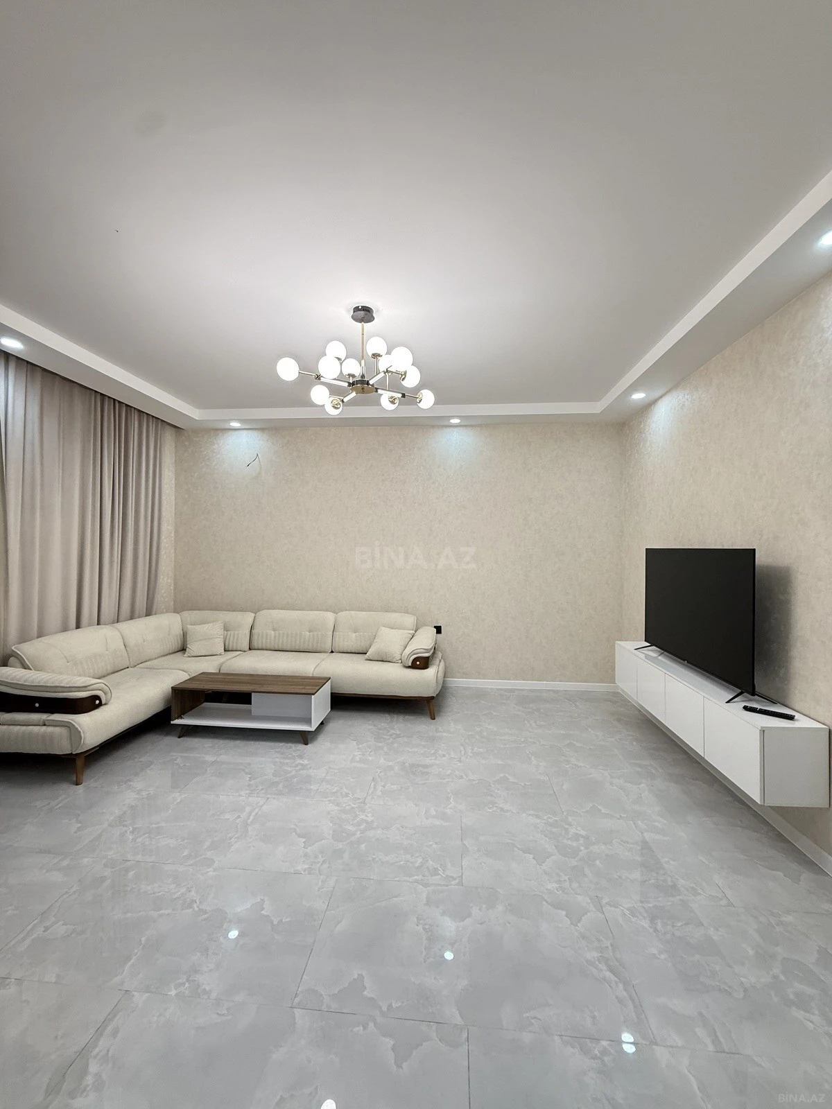 Satılır 4 otaqlı həyət evi 135 m²