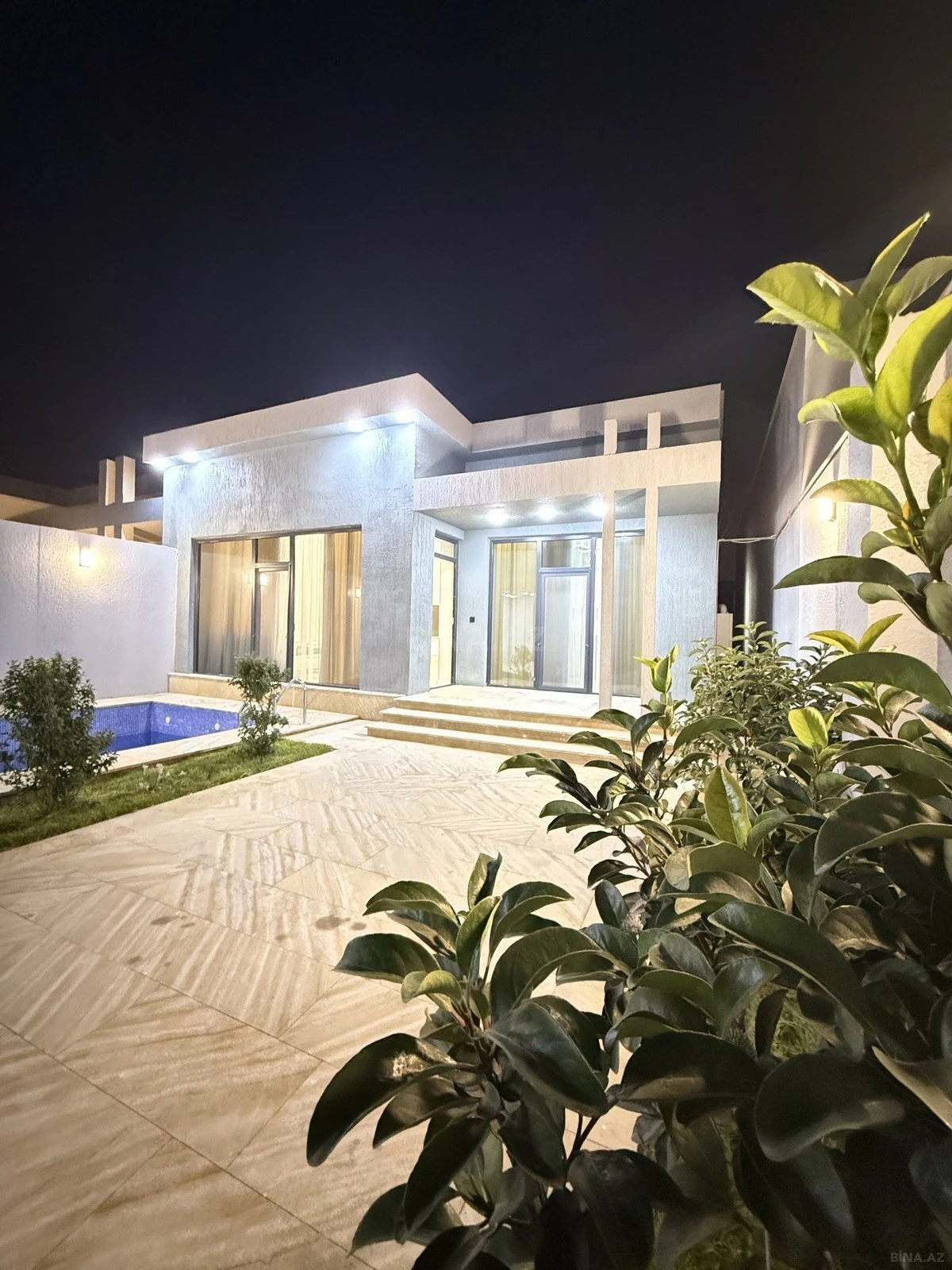 Satılır 4 otaqlı həyət evi 135 m²