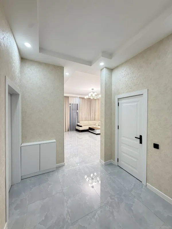 Satılır 4 otaqlı həyət evi 135 m²