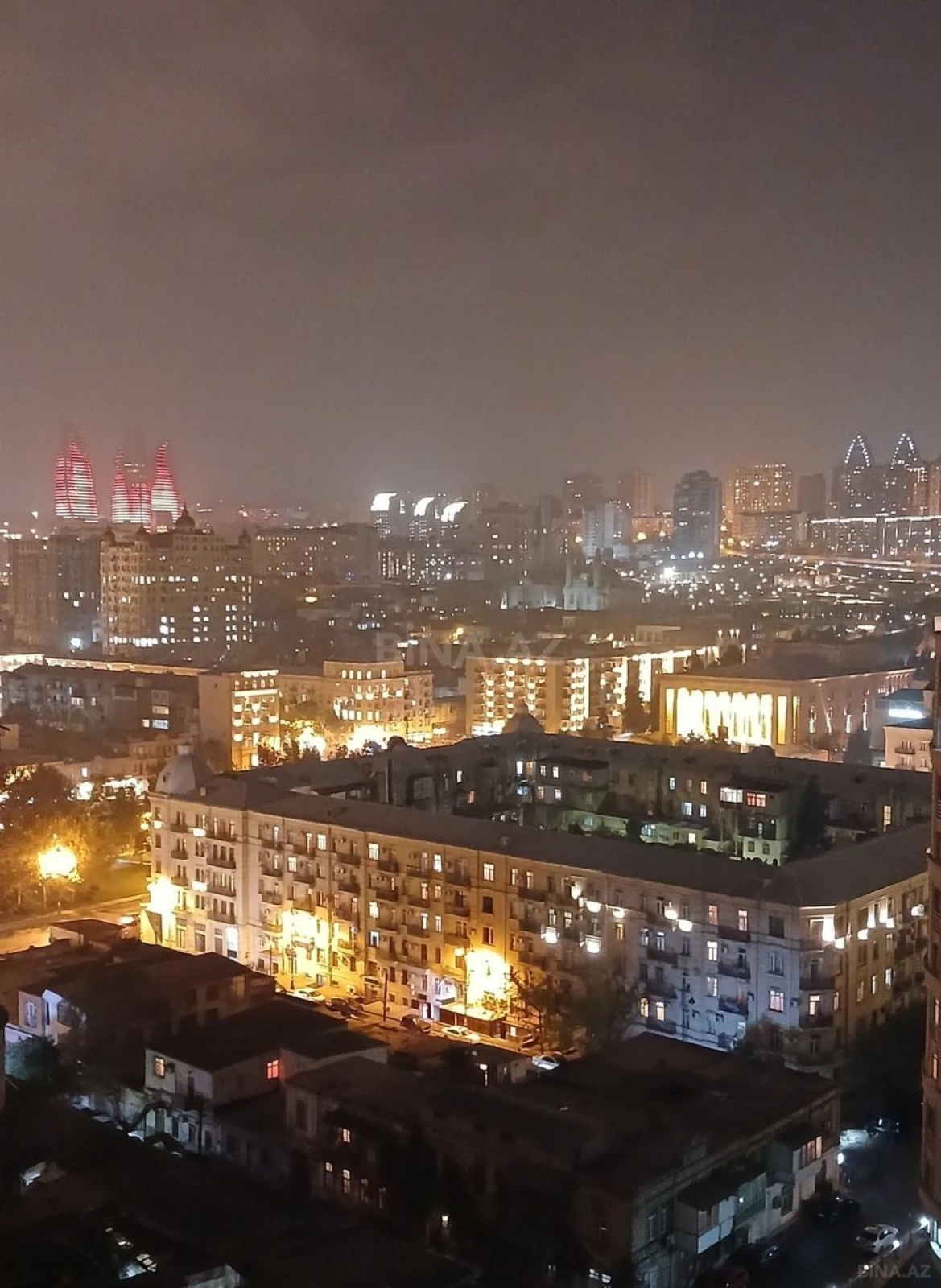 Satılır 3 otaqlı mənzil 115 m²