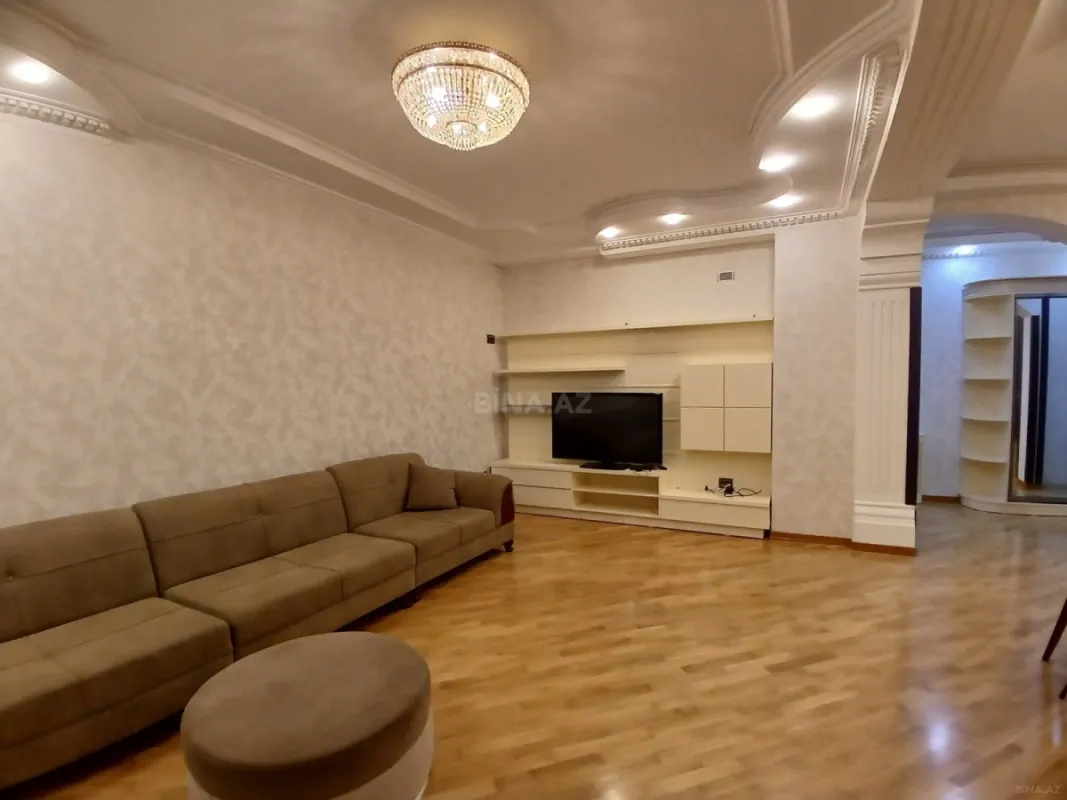 Satılır 3 otaqlı mənzil 115 m²