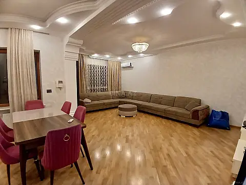 Satılır 3 otaqlı mənzil 115 m² — Bakı, Nizami 3 otaq 115.00 m²