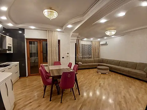 Satılır 3 otaqlı mənzil 115 m²