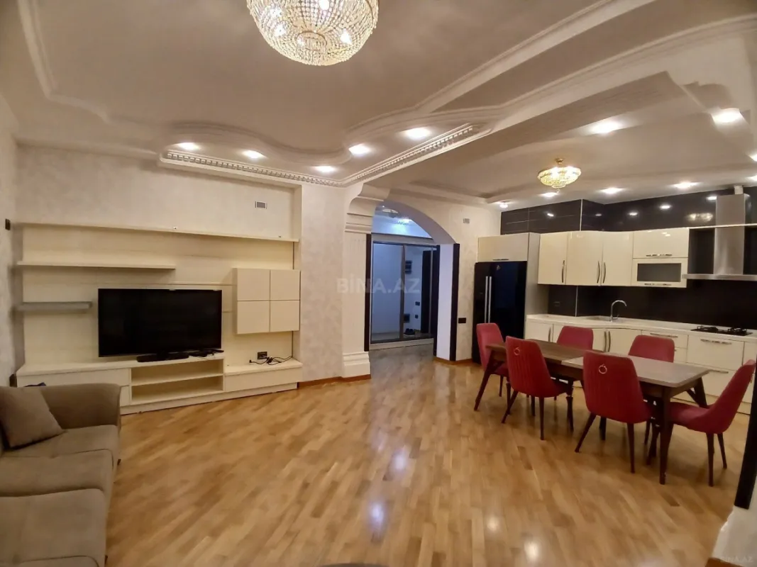 Satılır 3 otaqlı mənzil 115 m²