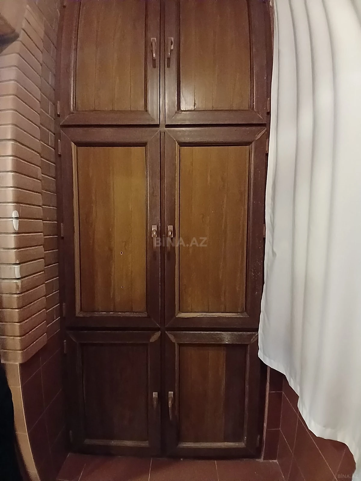 Satılır 3 otaqlı mənzil 115 m²