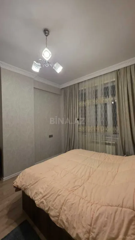 Satılır 2 otaqlı mənzil 65 m²