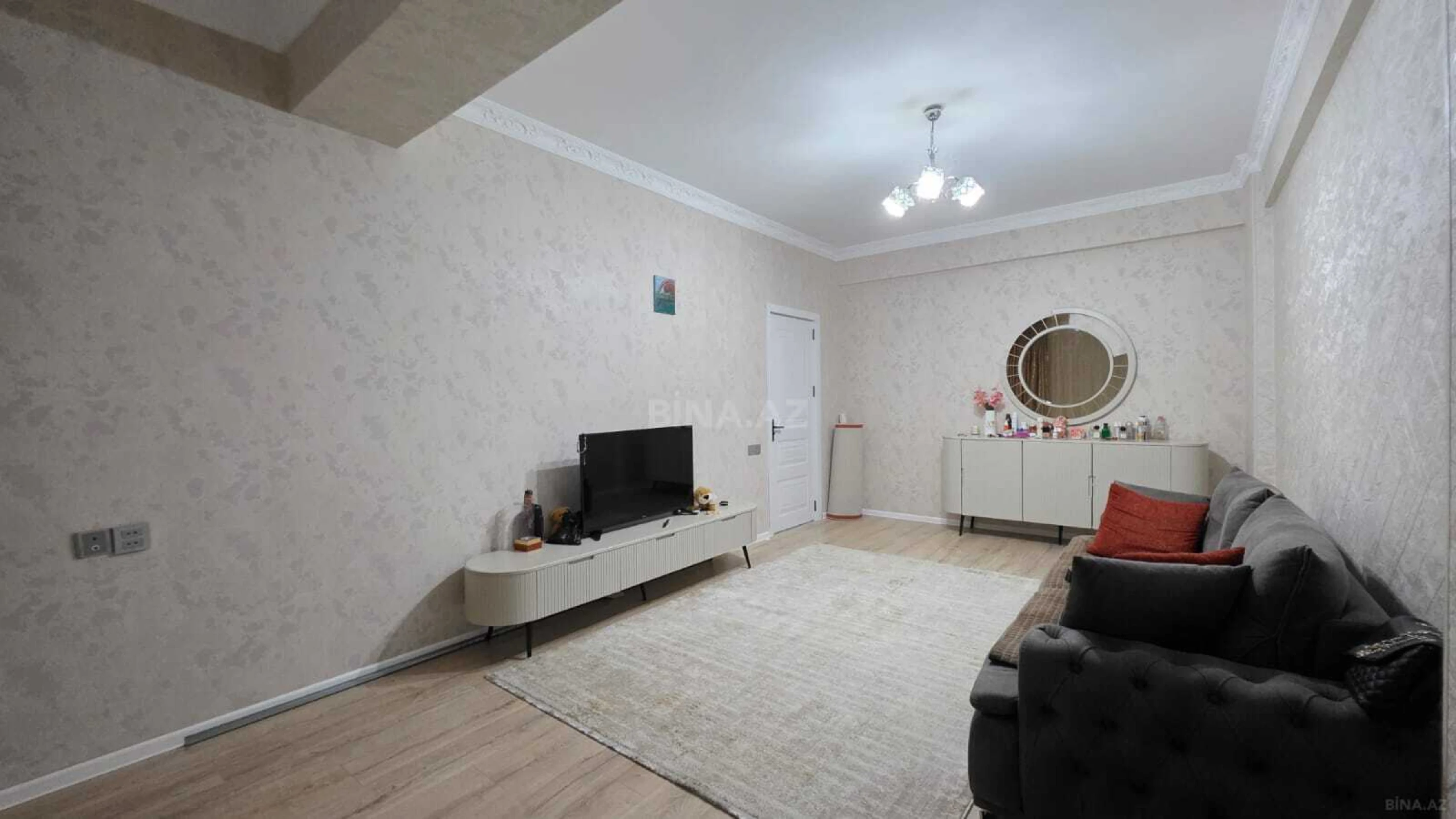 Satılır 2 otaqlı mənzil 65 m²