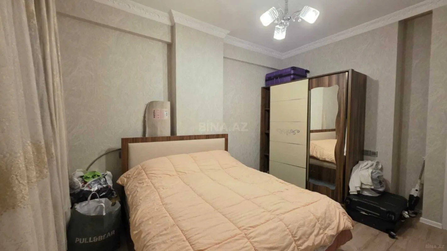 Satılır 2 otaqlı mənzil 65 m²