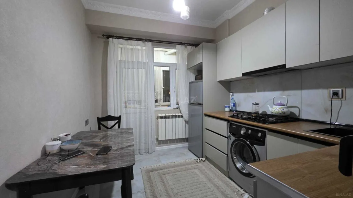 Satılır 2 otaqlı mənzil 65 m²