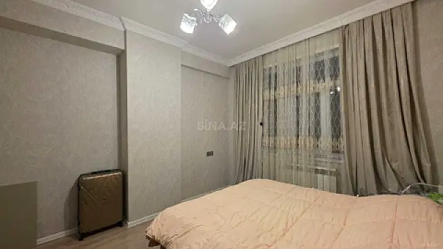 Satılır 2 otaqlı mənzil 65 m²