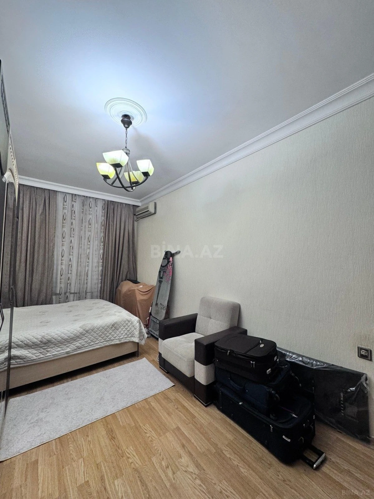 Satılır 3 otaqlı mənzil 100 m²