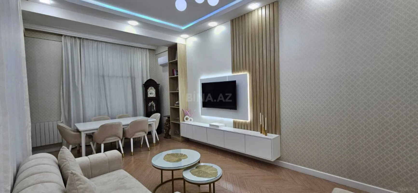 Satılır 4 otaqlı mənzil 130 m²
