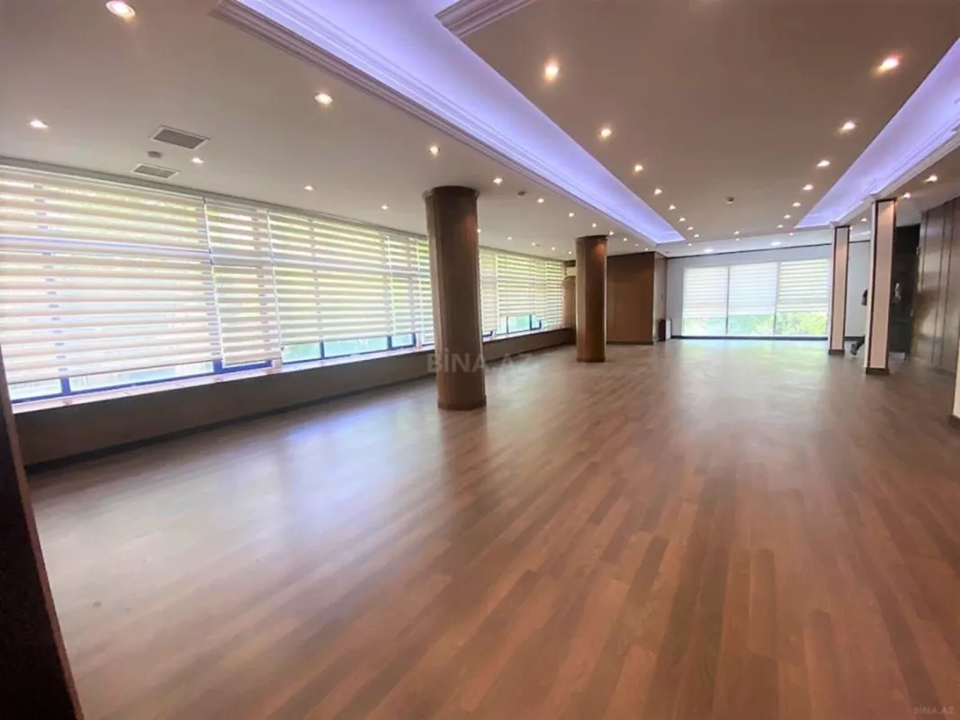 Kirayə verilir 11 otaqlı ofis 800 m²