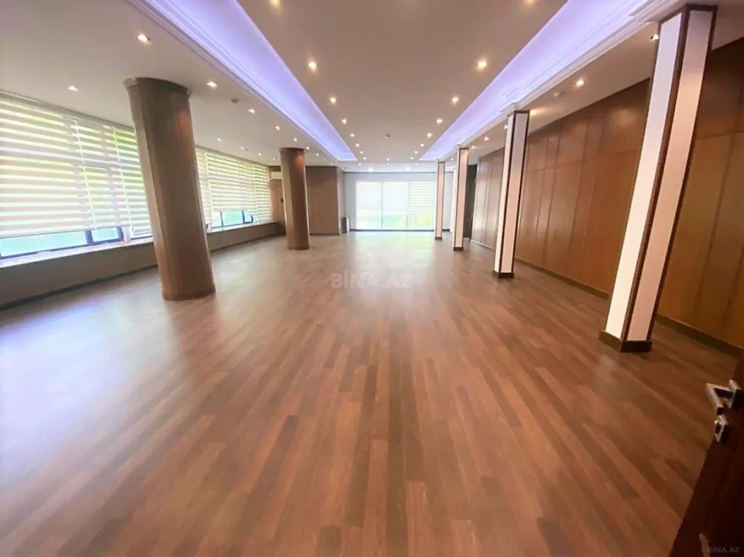 Kirayə verilir 11 otaqlı ofis 800 m²