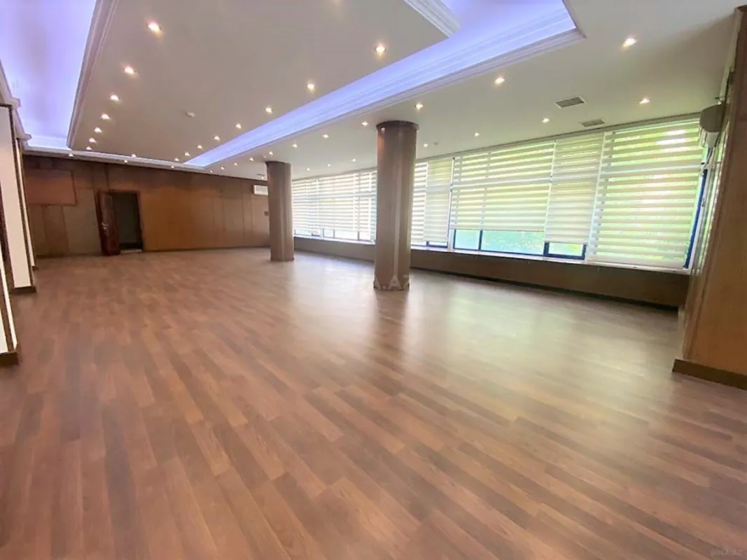Kirayə verilir 11 otaqlı ofis 800 m²