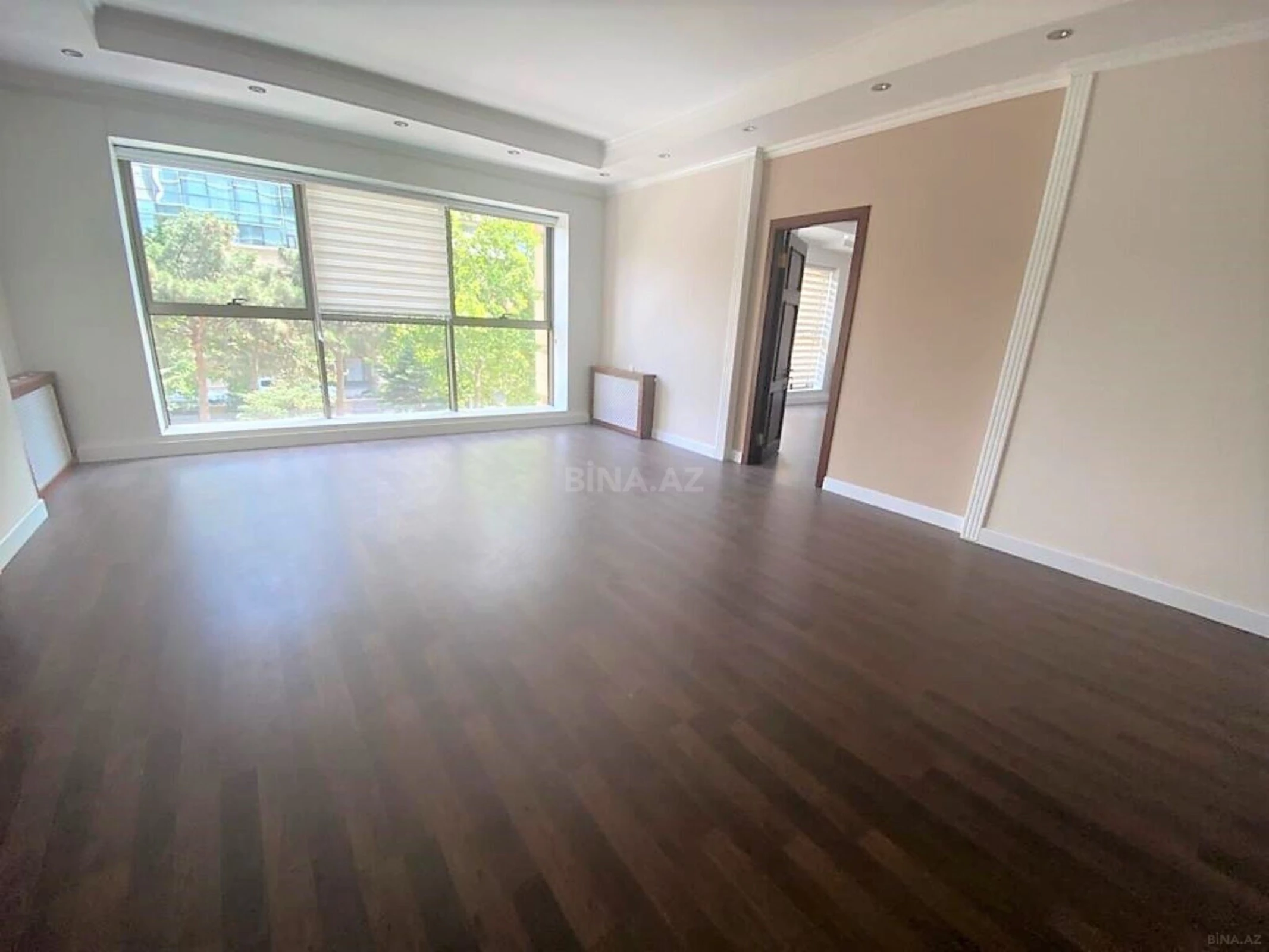 Kirayə verilir 11 otaqlı ofis 800 m²