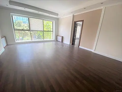 Kirayə verilir 11 otaqlı ofis 800 m²