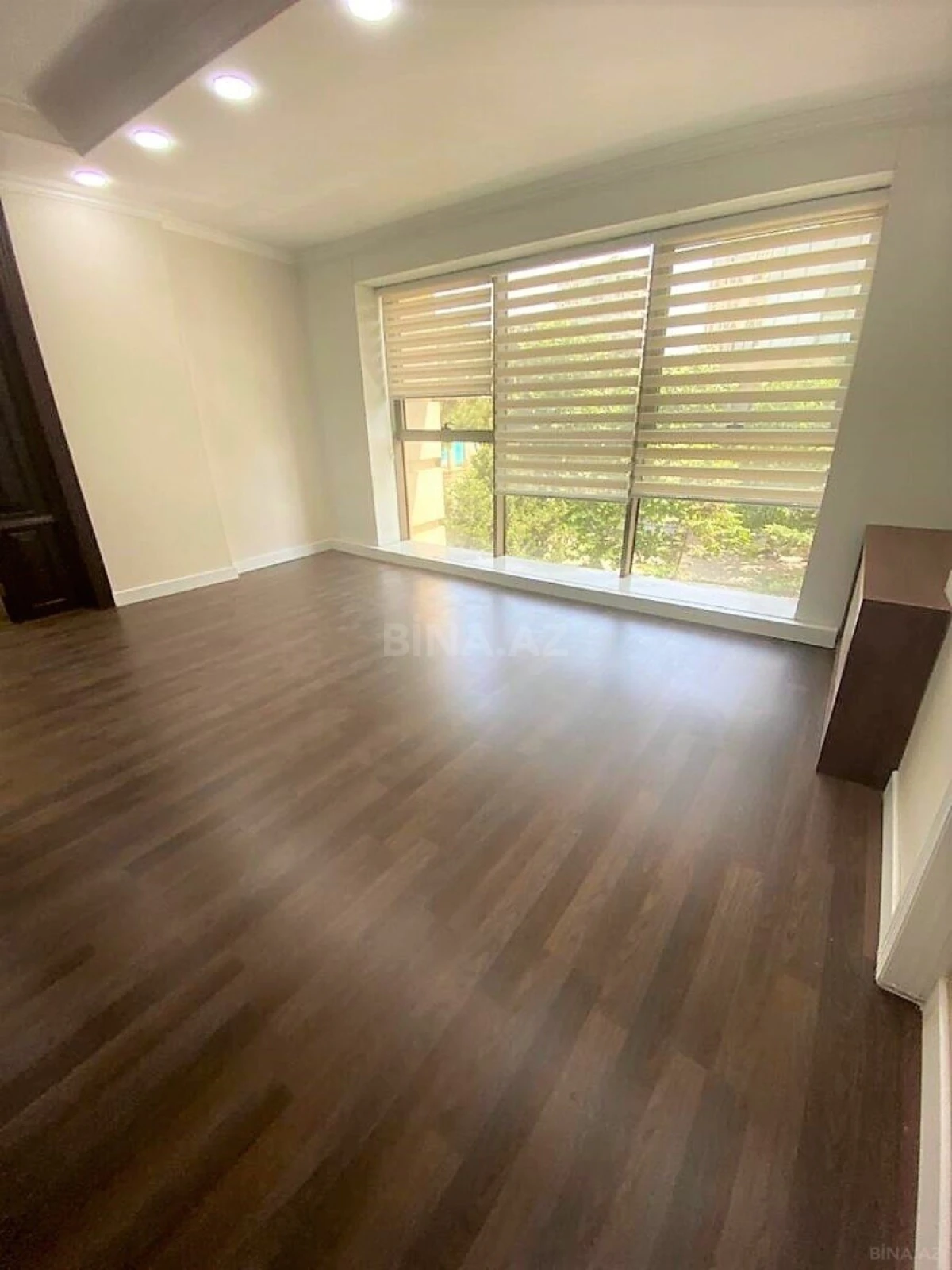 Kirayə verilir 11 otaqlı ofis 800 m²