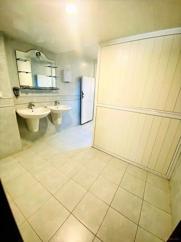 Kirayə verilir 11 otaqlı ofis 800 m²