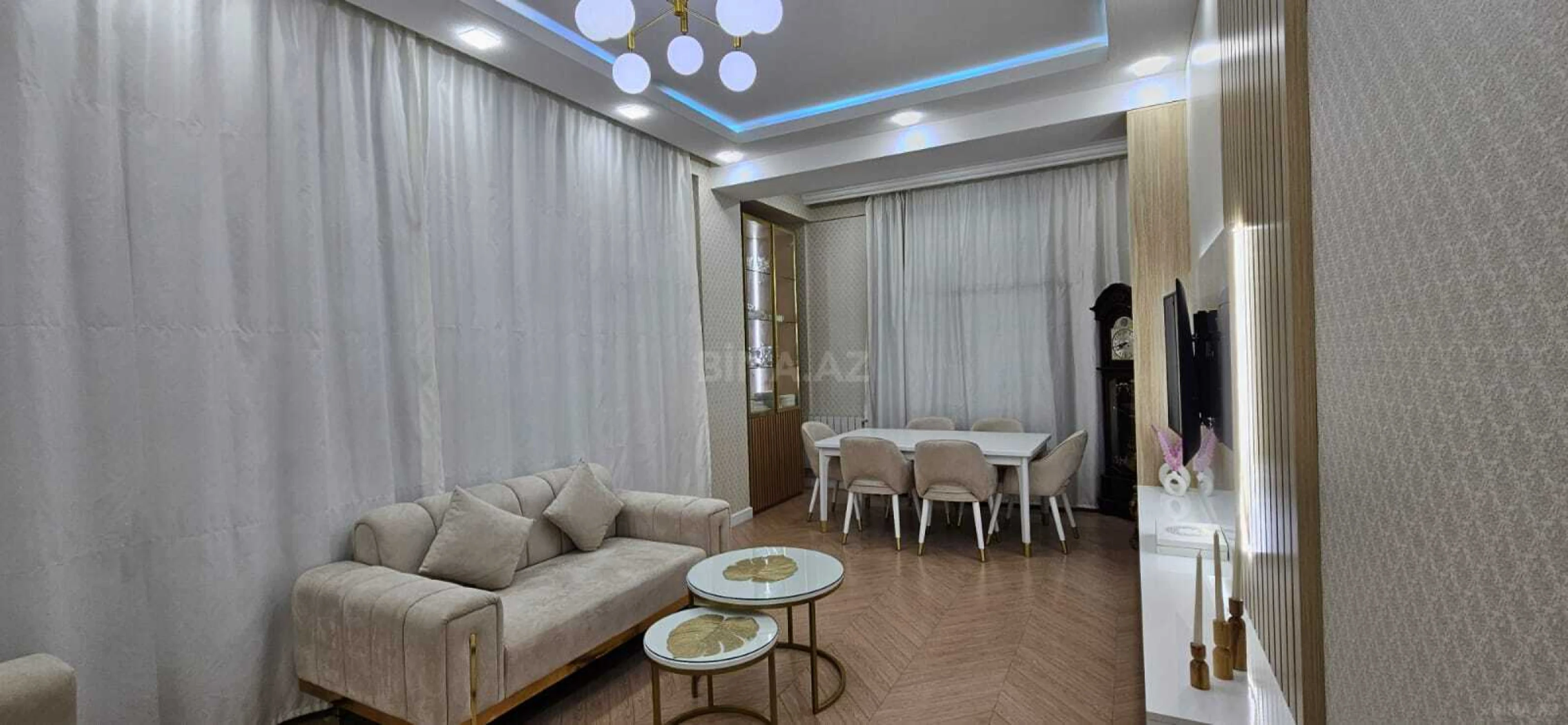 Satılır 4 otaqlı mənzil 130 m²