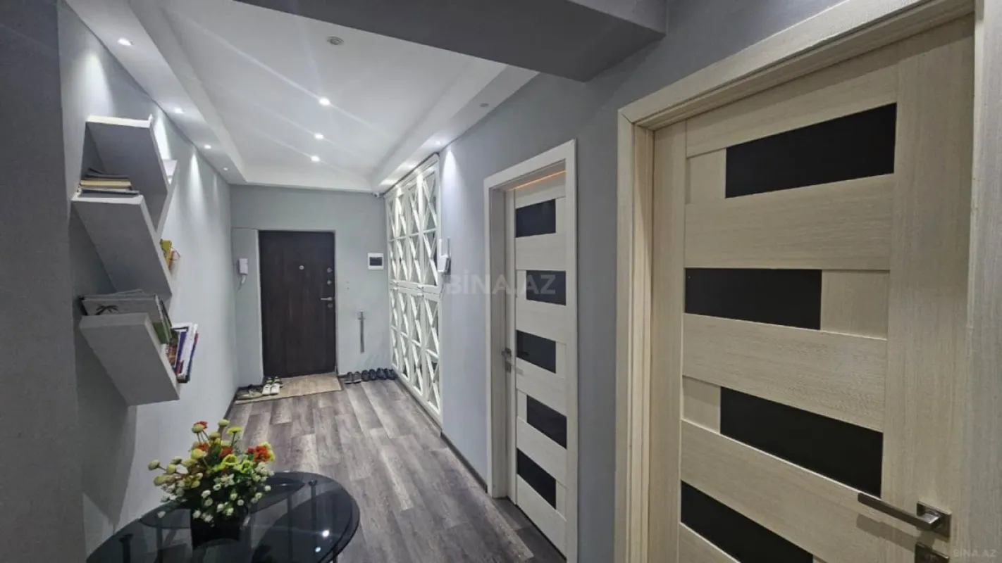 Satılır 2 otaqlı mənzil 100 m²