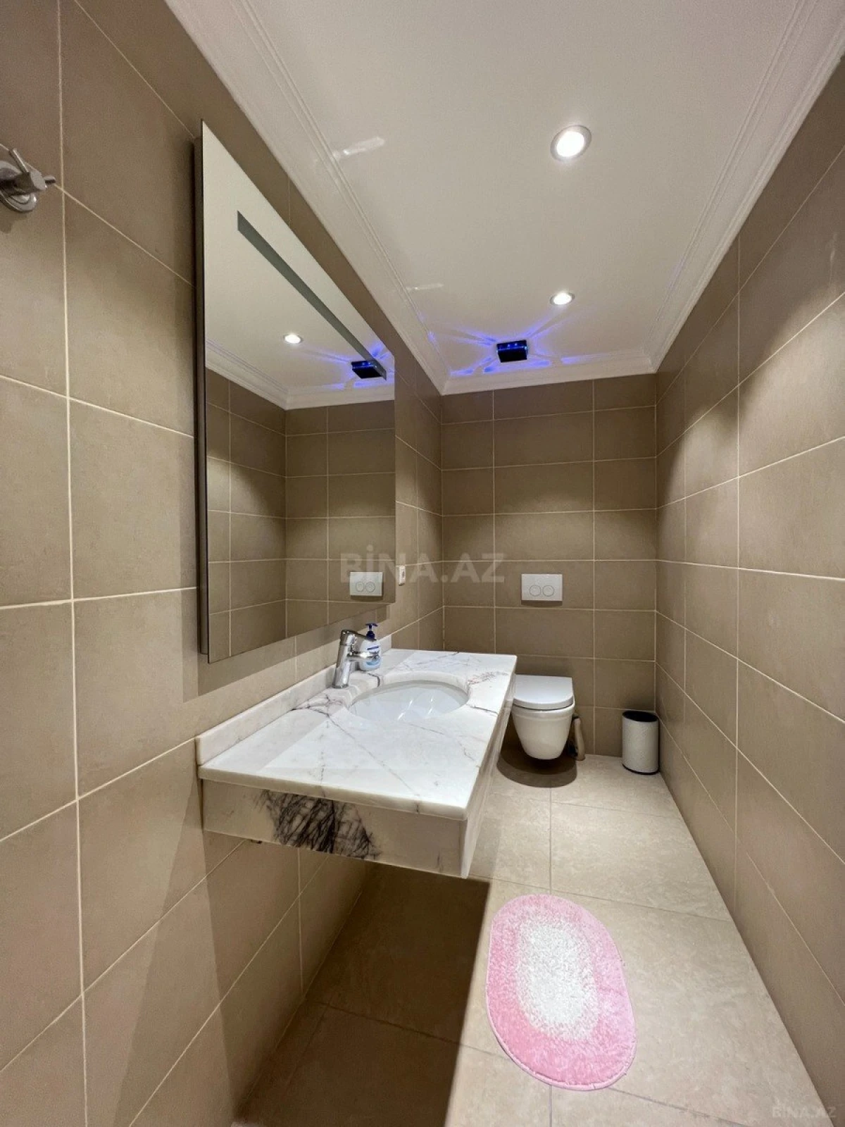 Kirayə verilir 3 otaqlı mənzil 170 m²
