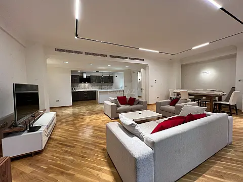 Kirayə verilir 3 otaqlı mənzil 170 m²