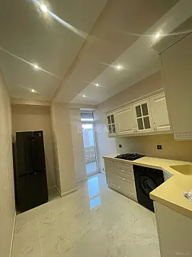 Satılır 3 otaqlı mənzil 107 m²
