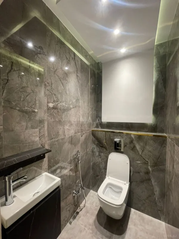 Satılır 3 otaqlı mənzil 107 m²