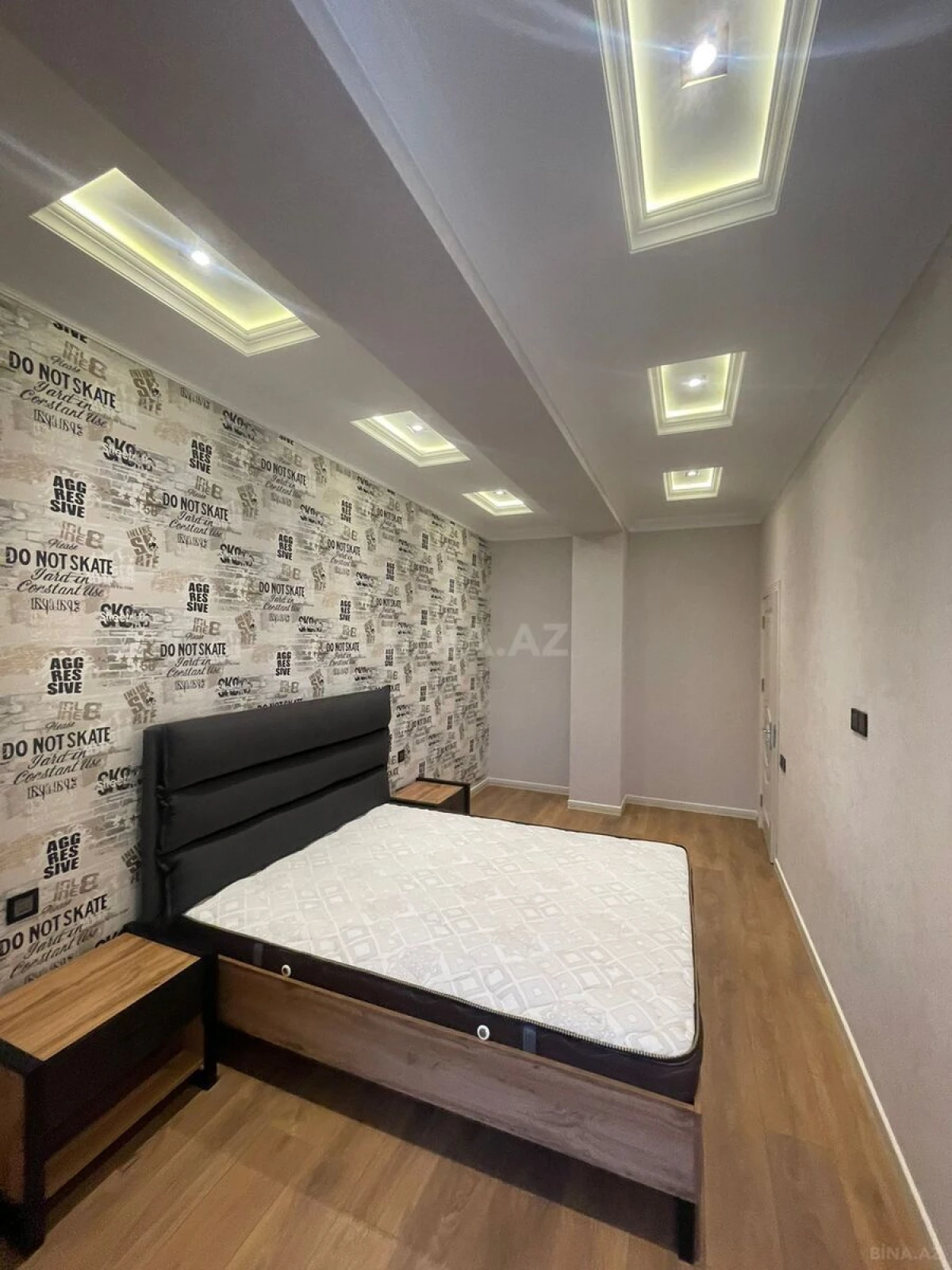Satılır 3 otaqlı mənzil 107 m²