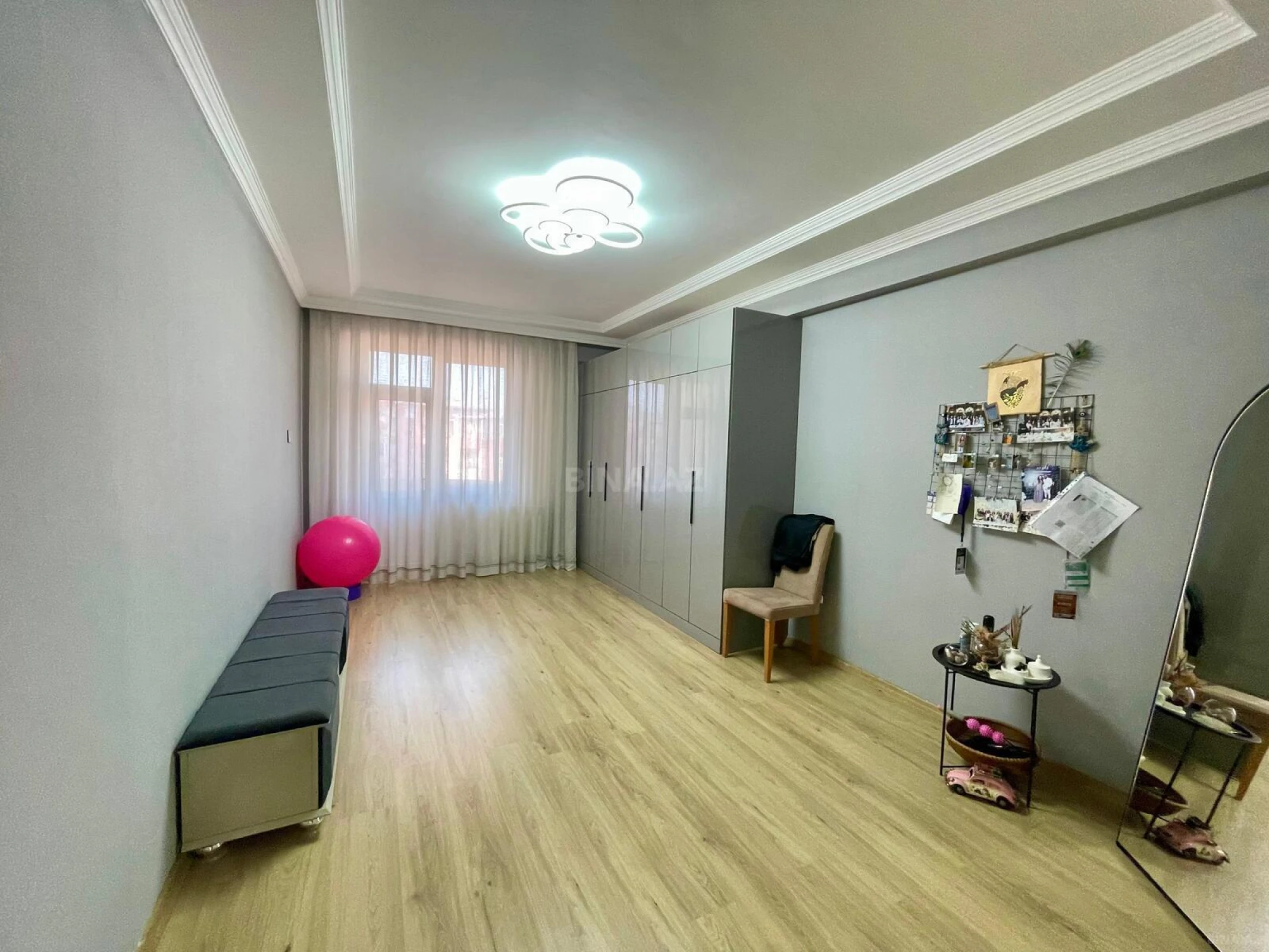 Satılır 3 otaqlı mənzil 120 m²